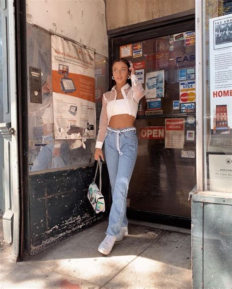 Emma Chamberlain Outfits To Try If You Love Laidback Looks Preview Ph