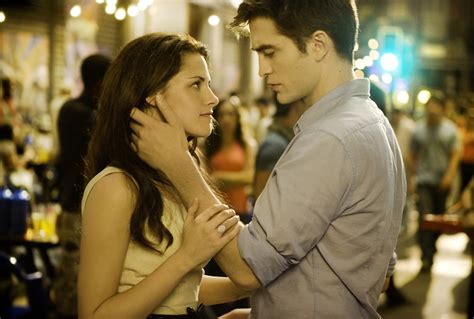 Kristen Stewart Said Breaking Dawn Sex Scenes Were Surreal For A Twilight Movie