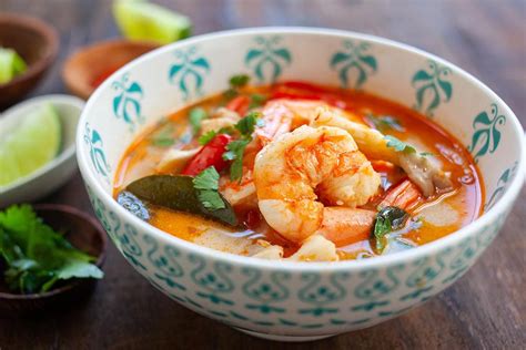 A Step By Step Guide On How To Cook Thai Tom Yum Soup With Prawns The