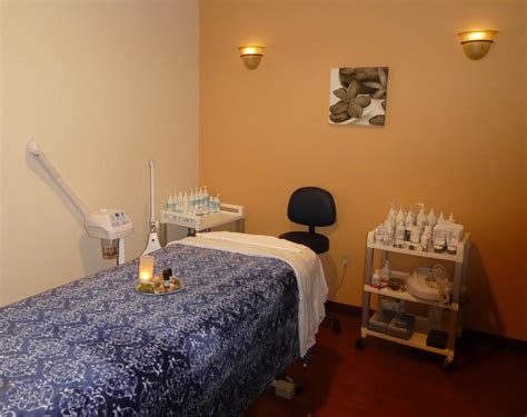 Hand And Stone Massage And Facial Spa Coupons Near Me In Tukwila Wa