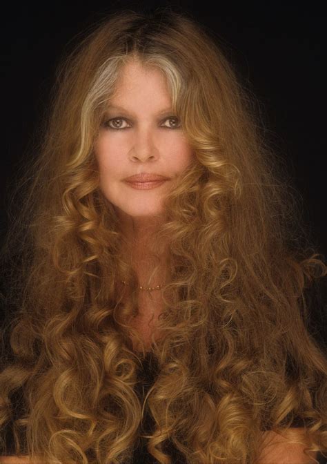 Chaque modèle a beachy life porte le nom d'une égérie des 60's/70's qui m'inspire. Postcard Brigitte Bardot Saint-Tropez Shopping