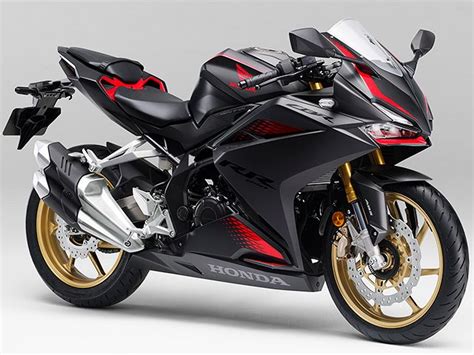 For the 2020 model of the cbr250rr, honda would use a newly designed piston to extract the most out of the 249 cc engine. 女子に人気のバイク!250CCクラス 2020年最新版 | がばちょのブログ