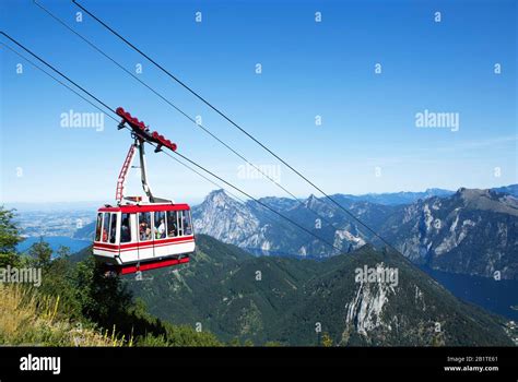 Feuerkogel Cable Car With View Of The Lake Traun And Traunstein
