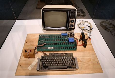 Vintage Computers That Could Be Worth A Fortune Readers Digest