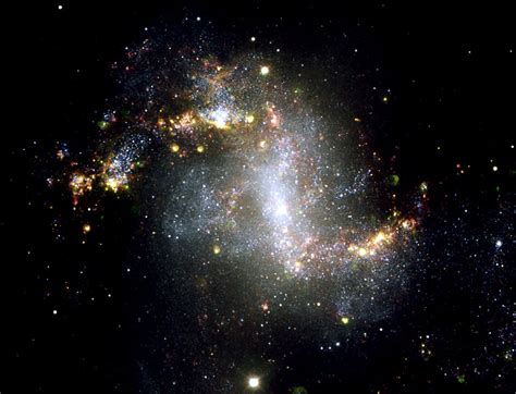Topsy Turvy Galaxy Ngc 1313 Annes Astronomy News