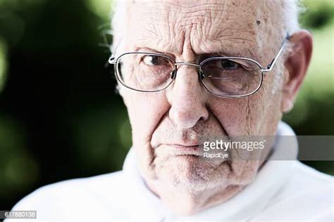 Shocked Face Old Man Imagens E Fotografias De Stock Getty Images