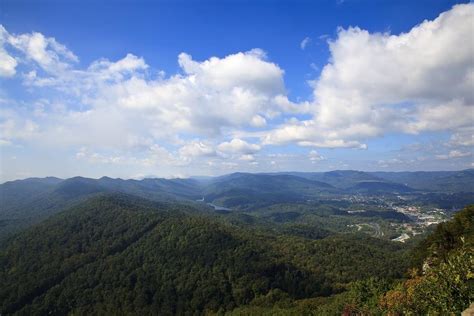 Your Guide To Cumberland Gap State Park In Kentucky