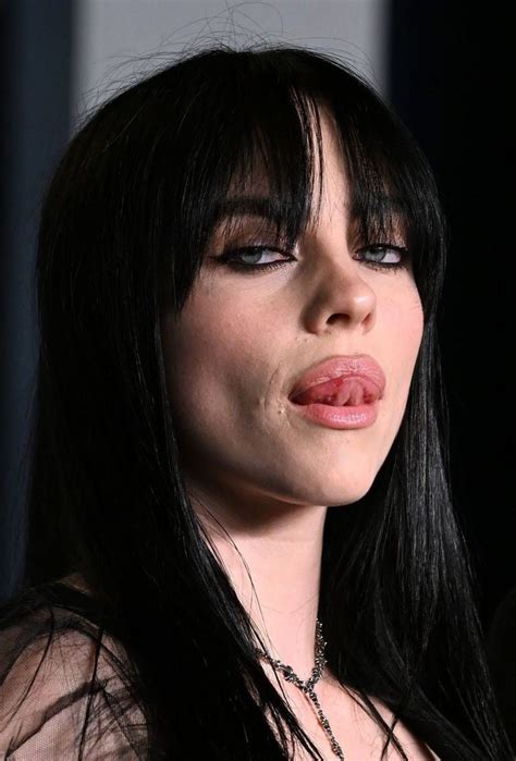 Billie Licking Her Plump Lips R Billieeilish1