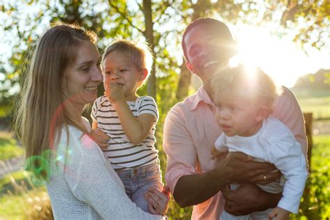 Familie Foto And Bild Erwachsene Kinder Und Erwachsene Outdoor Bilder