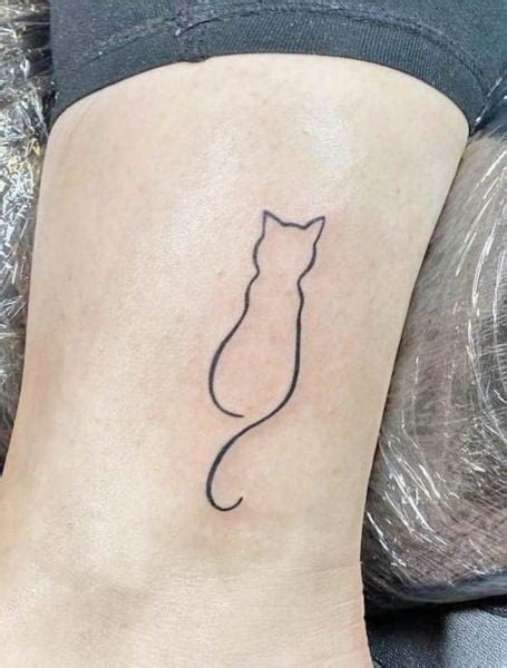 Share 95 About Cat Outline Tattoo Unmissable Indaotaonec