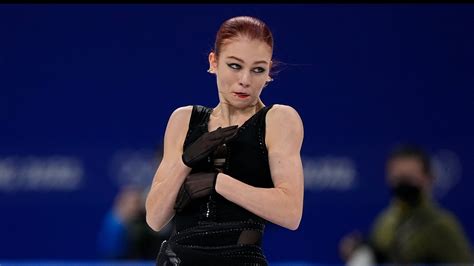 Alexandra Trusova Hits 5 Quad Jumps Angry About Silver Medal