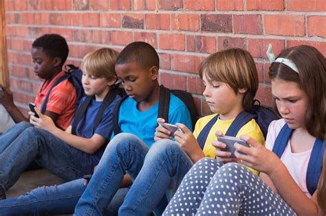 Motivos Para Limitar El Acceso De Los Niños A Los Smartphones Etapa