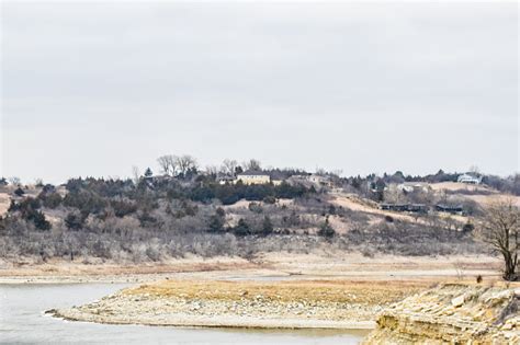 Tuttle Creek Lake Pictures Download Free Images On Unsplash