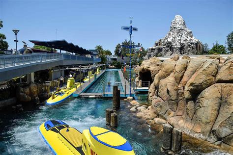 10 Things To Know About Disneylands Finding Nemo Submarine Ride