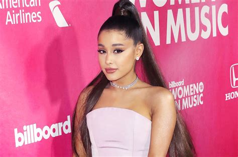 Ariana Grande Says She Plans To See Blackpink Perform At Coachella Ariana Grande Celebrity