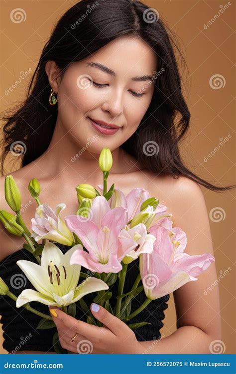 Asian Female With Bouquet Of Lilies Stock Image Image Of Cheerful