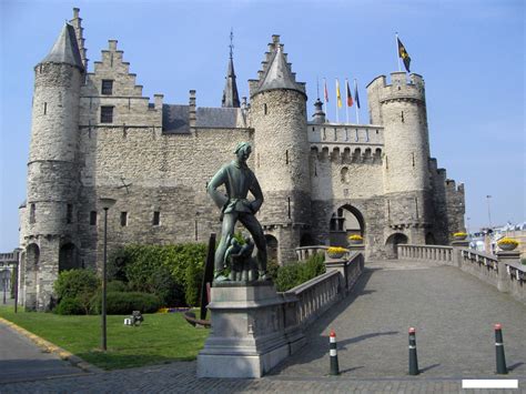 Королевство бельгия имеет удобное расположение между францией и голландией. Замок Стен с фото, описанием, картой и панорамой ...