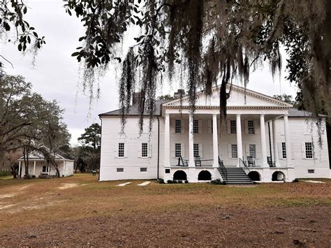 11 Inspiring Reasons to Visit Hampton Plantation SC in 2023