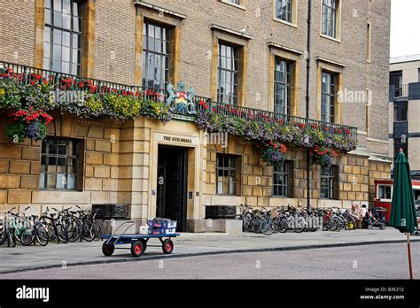 Cambridge Guildhall Hi Res Stock Photography And Images Alamy