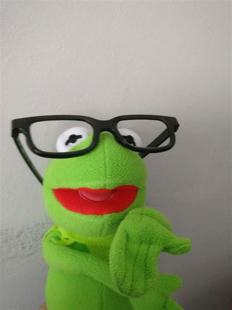 Jun 12, 2003 · mr. Pin on Kermit