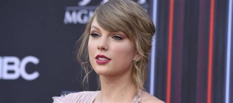 Taylor Swift Debutará En La Dirección Con Un Proyecto Para Searchlight
