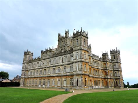 How To Visit Highclere Castle The Real Downton Abbey Traveling With Aga