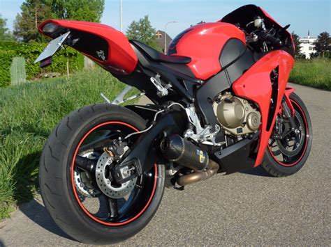 Cbr1000rr cbr 1000rr cbr1000 rr oil filters. Honda CBR 1000 RR Fireblade SC59