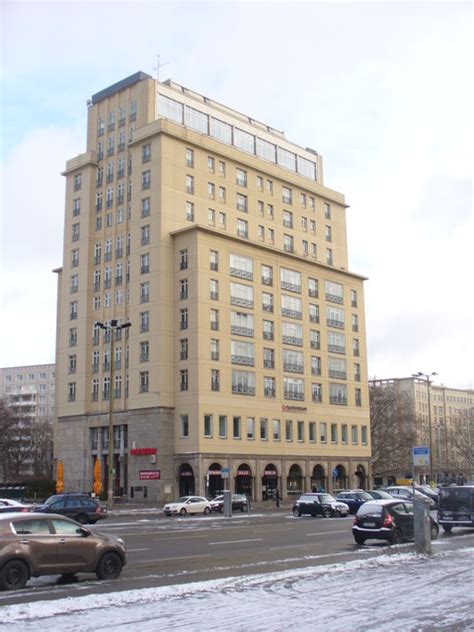 Wir freuen uns auf ein baldiges wiedersehen. Strausberger Platz - Haus Berlin:: MGRS 33UUU9319 ...