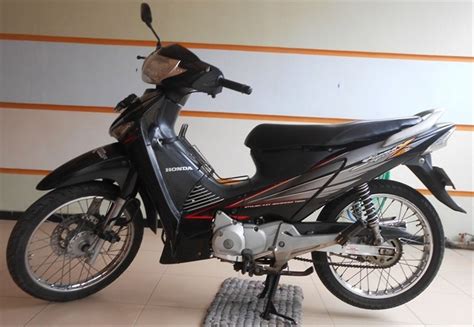 Know engine specs, safety and technical features, and dimensions at our dedicated variant pages. Jual lis body/ striping / stiker honda supra x 125 old ...