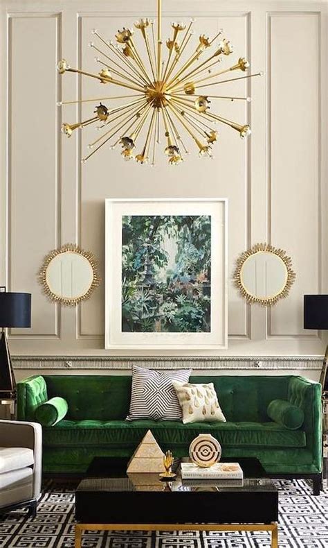 40+ Inspiring And Romantic Living Room Decorating Ideas | Green sofa