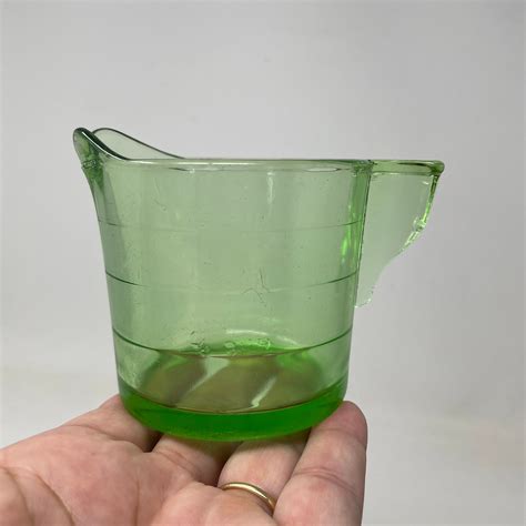 Vtg Green Depression Uranium Glass Measuring Cup Etsy