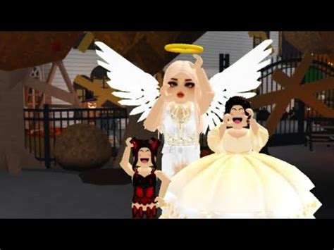 Going Trick Or Treating Halloween Special Spooky W Voices Roblox Bloxburg Roleplay Youtube