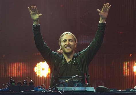 Combien gagne un jockey ? Johnny Hallyday : "David Guetta gagne beaucoup plus que ce ...