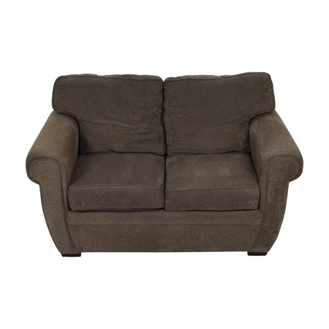 90 Off Broyhill Furniture Broyhill Brown Loveseat Sofas