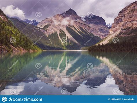 Kinney Lake Stock Image Image Of British Robson Mount 189746083