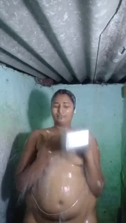 Swathi Naidu Bathing Free Hd Porn Movie 20