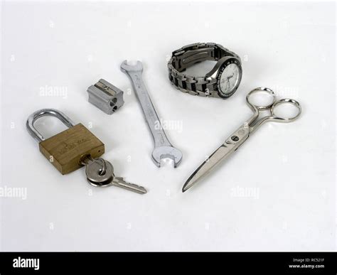 Objetos Realizados De Distintos Metales Stock Photo Alamy