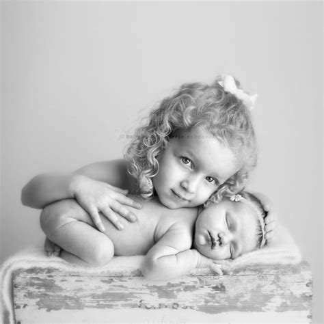 Newborn Sibling Foto Newborn Sibling Poses Baby Poses Newborn Poses