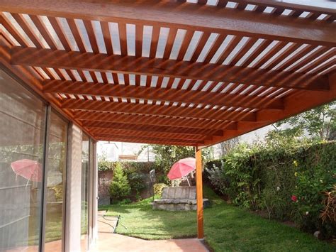 Diseño de terraza moderna de madera. Techos Sol Y Sombra En Terraza Pergolas De Madera - S/ 280 ...