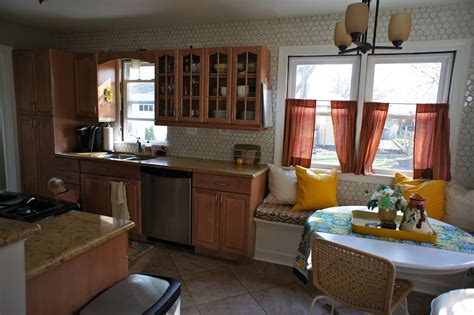 Learn how to redo your kitchen cabinets to give your kitchen a whole new look for little money. Love-Lee Homemaker: DIY Kitchen Redo