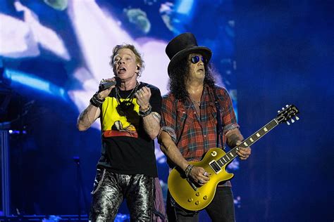 Guns N Roses Stage Tech Confirms Band Has New Single Coming