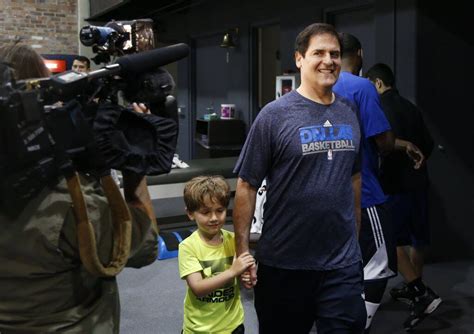 Mark Cuban Using Private Plane To Fly Coaches From Los Angeles To