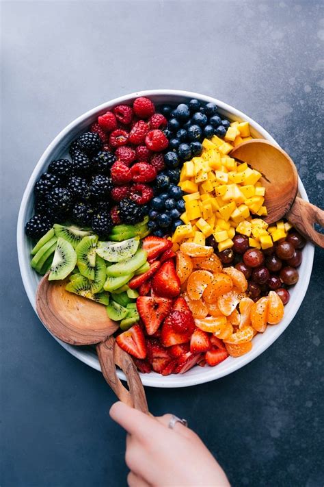 Whether you're looking for this festive salad features colorful greens, fruit and cheese tossed with a light and zesty dressing. Fruit Salad For Thanksgiving - Thanksgiving Fruit Salad Lefty Spoon - takane-chan-wall