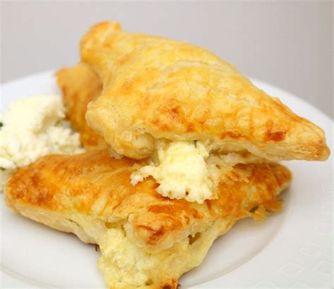 Cheesy Puff Pastry Delight
