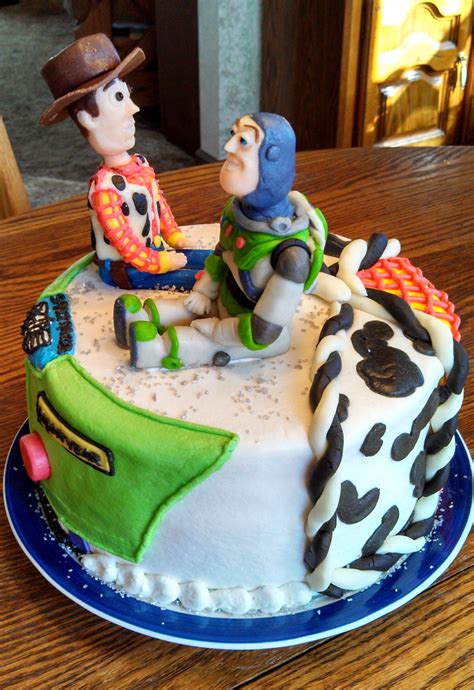 Toy Story Buzz And Woody Cake