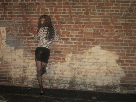 wallpaper sky wall crossdressing hips brick transvestite girl fun leg seductive cd