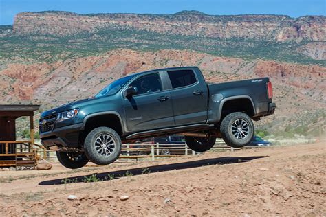 2017 Chevrolet Colorado Zr2 Offers Off Road Capability And Street