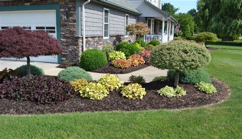23 Landscaping Ideas With Photos