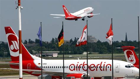 Air Berlin Fliegt Wieder In Die Schwarzen Zahlen Bz Die Stimme