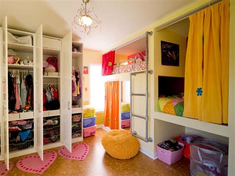 Creative Shared Bedroom For Three Girls Hgtv